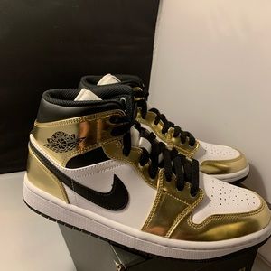 Air JORDAN 1 Mid Metallic GOLD BLACK WHITE                  100% Authentic OG/DS